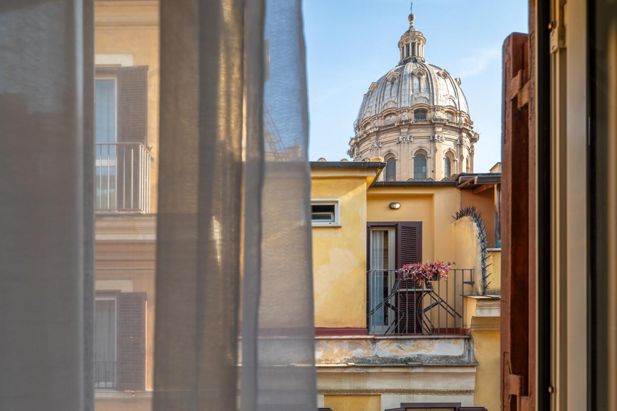 Apartment Iflat Charming & Comfy In The Heart Of *