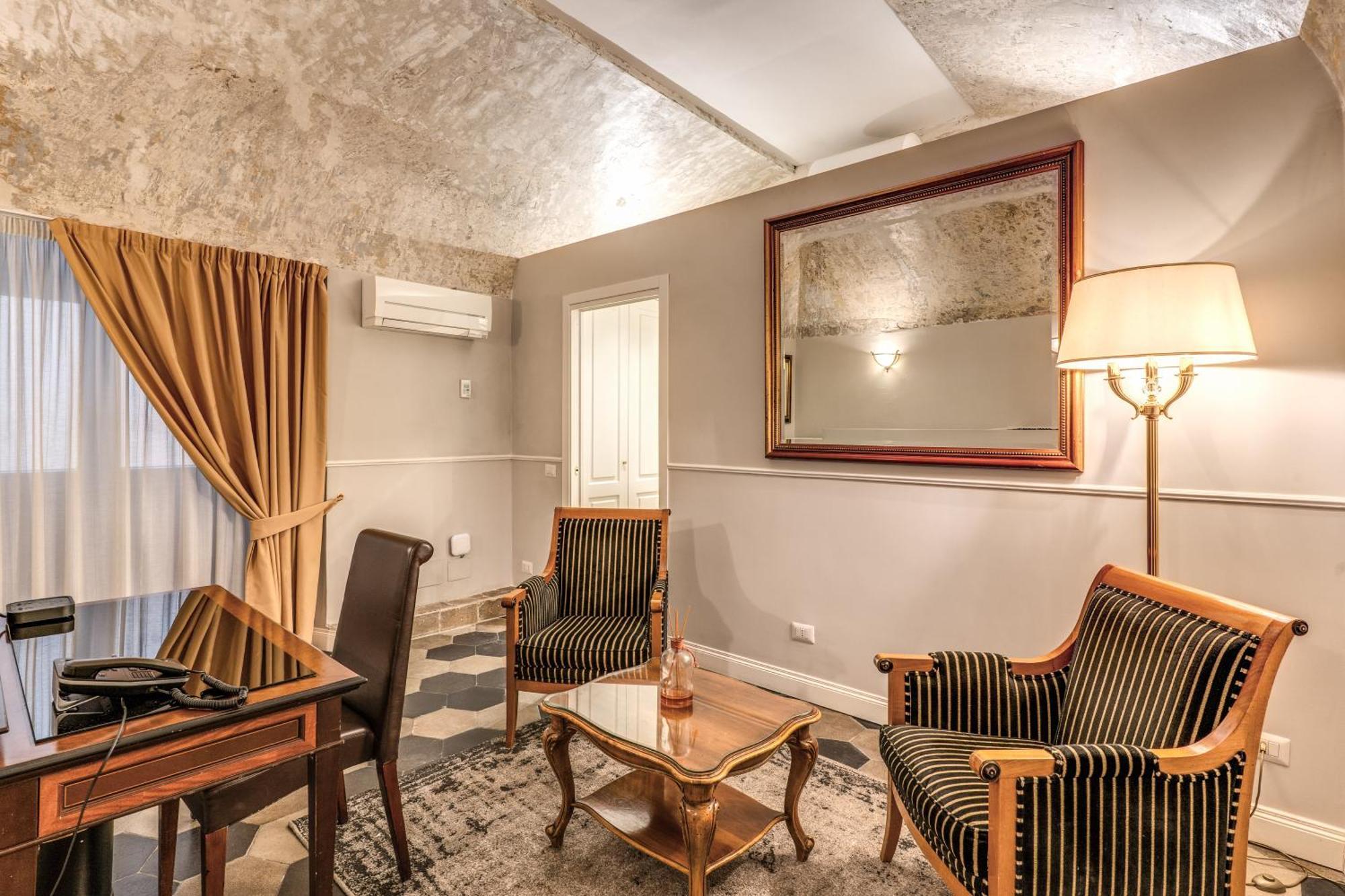 Hotel Eitch Borromini Palazzo Pamphilj 4*