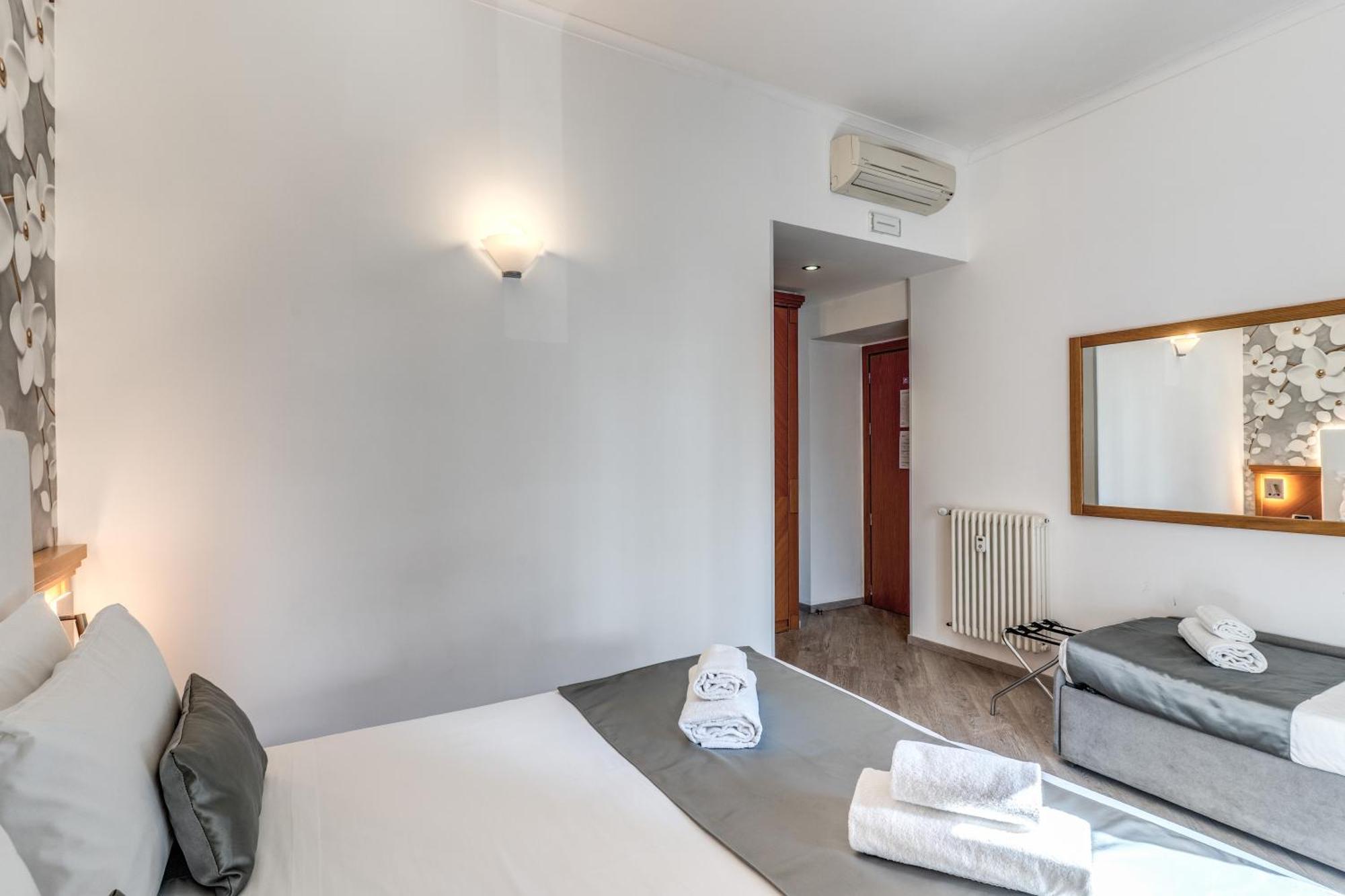 Guest house Dei Papi 2*