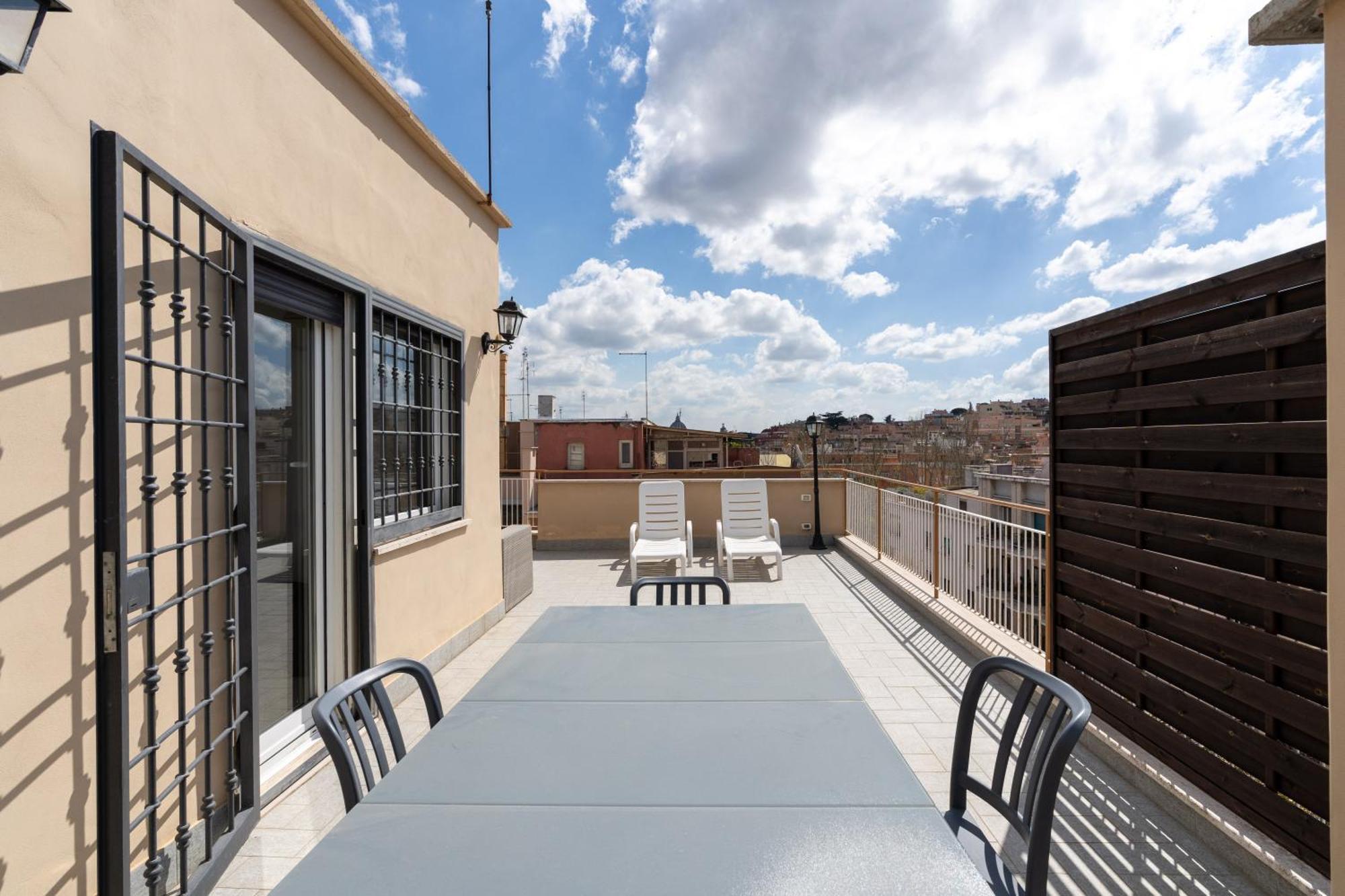 Stella Su San Pietro Apartment *