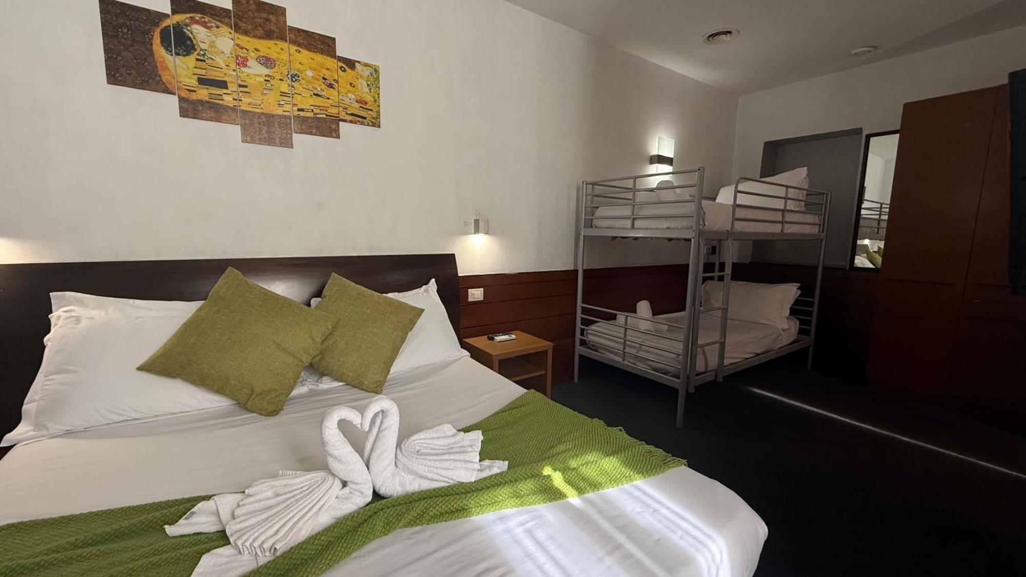 Guest house Romalive *