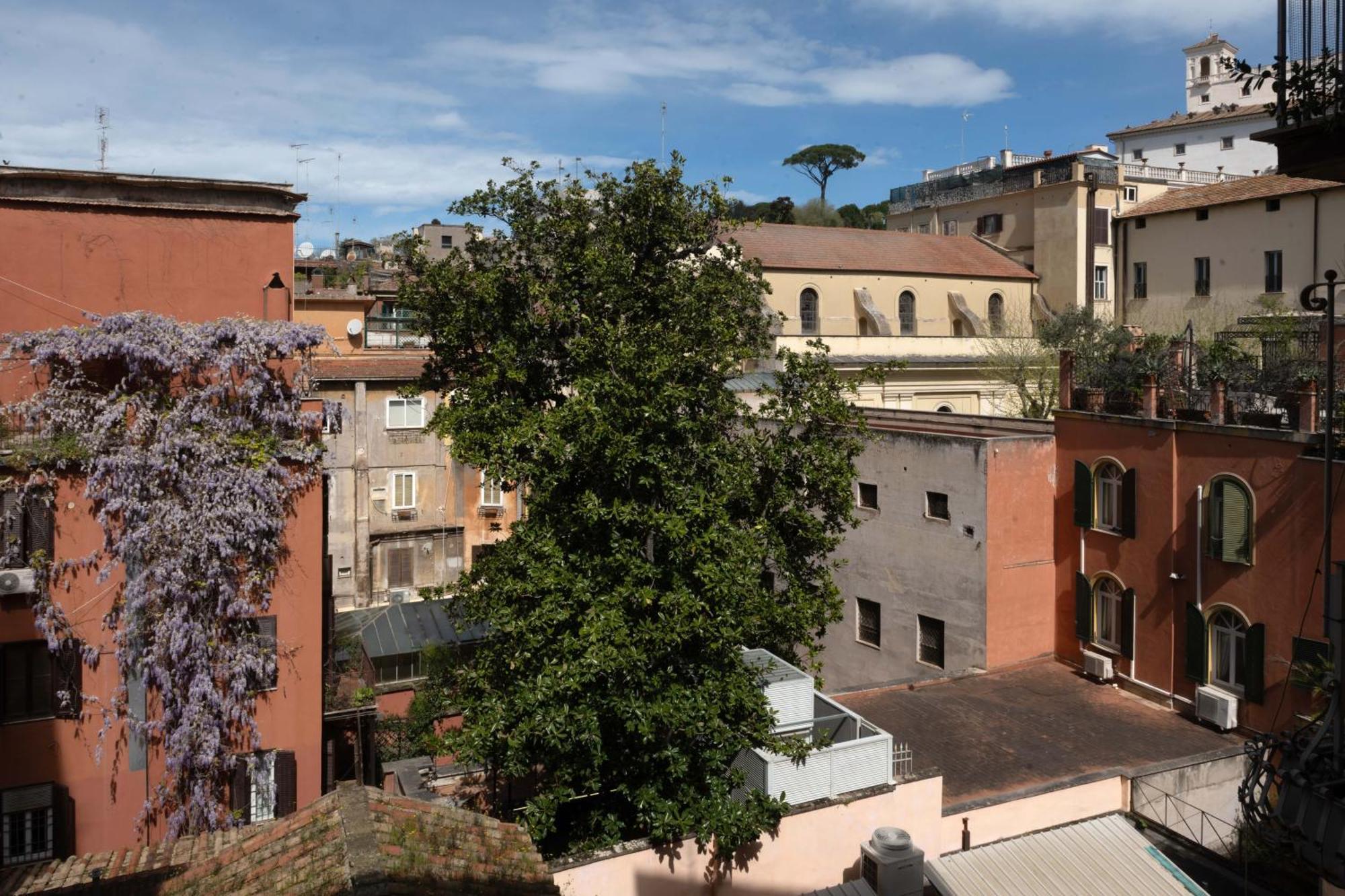 Agh Babuino Guest house