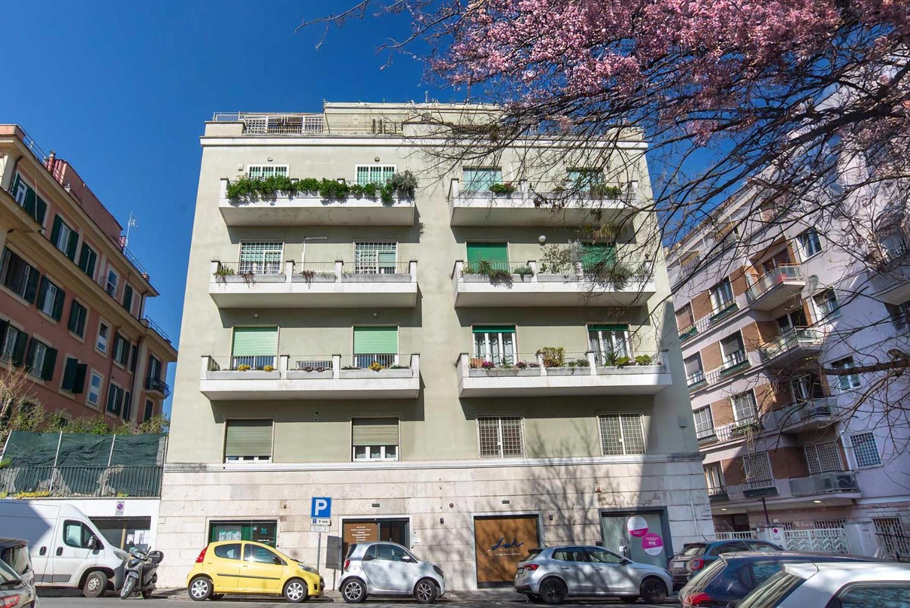 Baglivi 8 - Sapienza - Metro B Apartment *