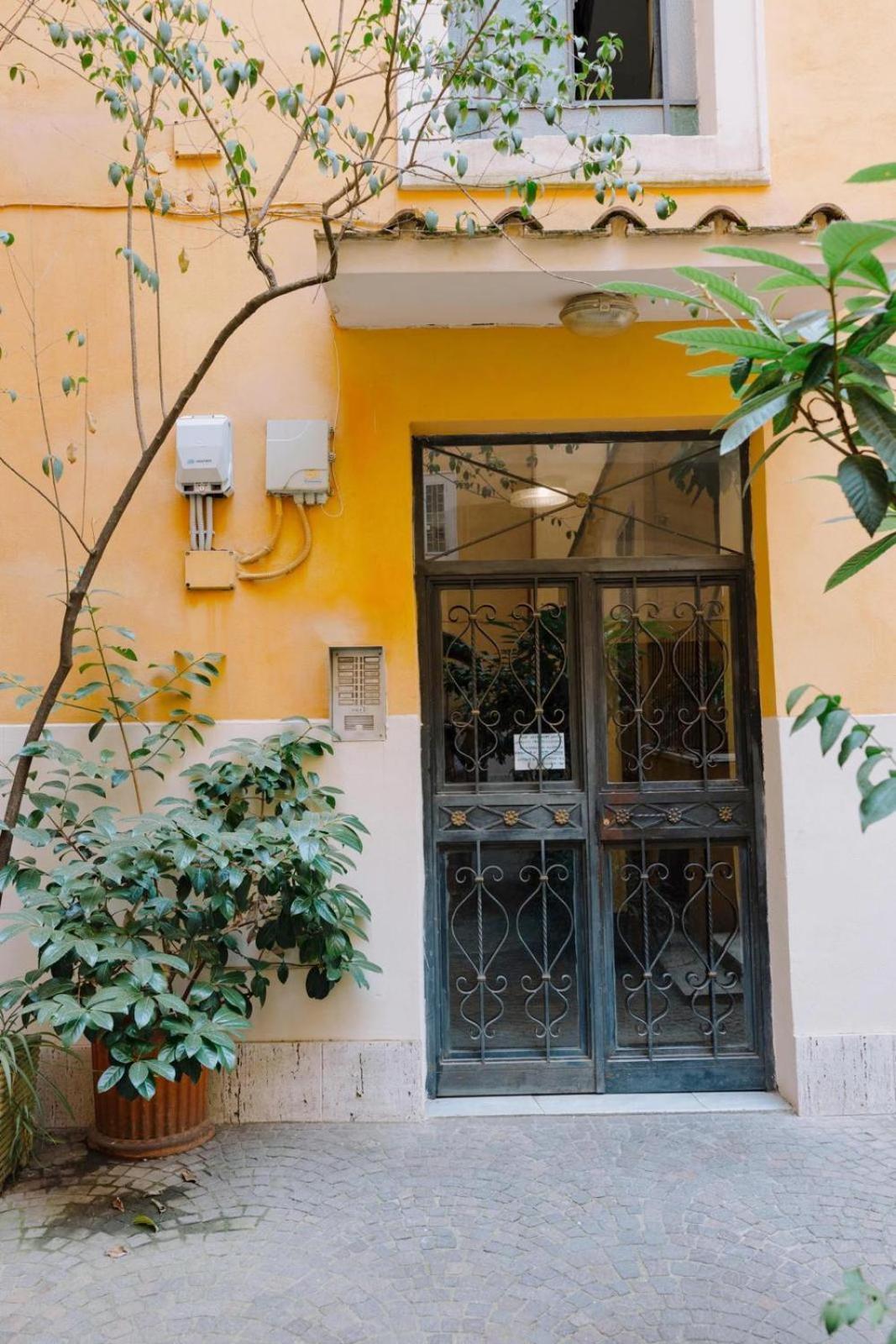 Guest house The B Place Cola