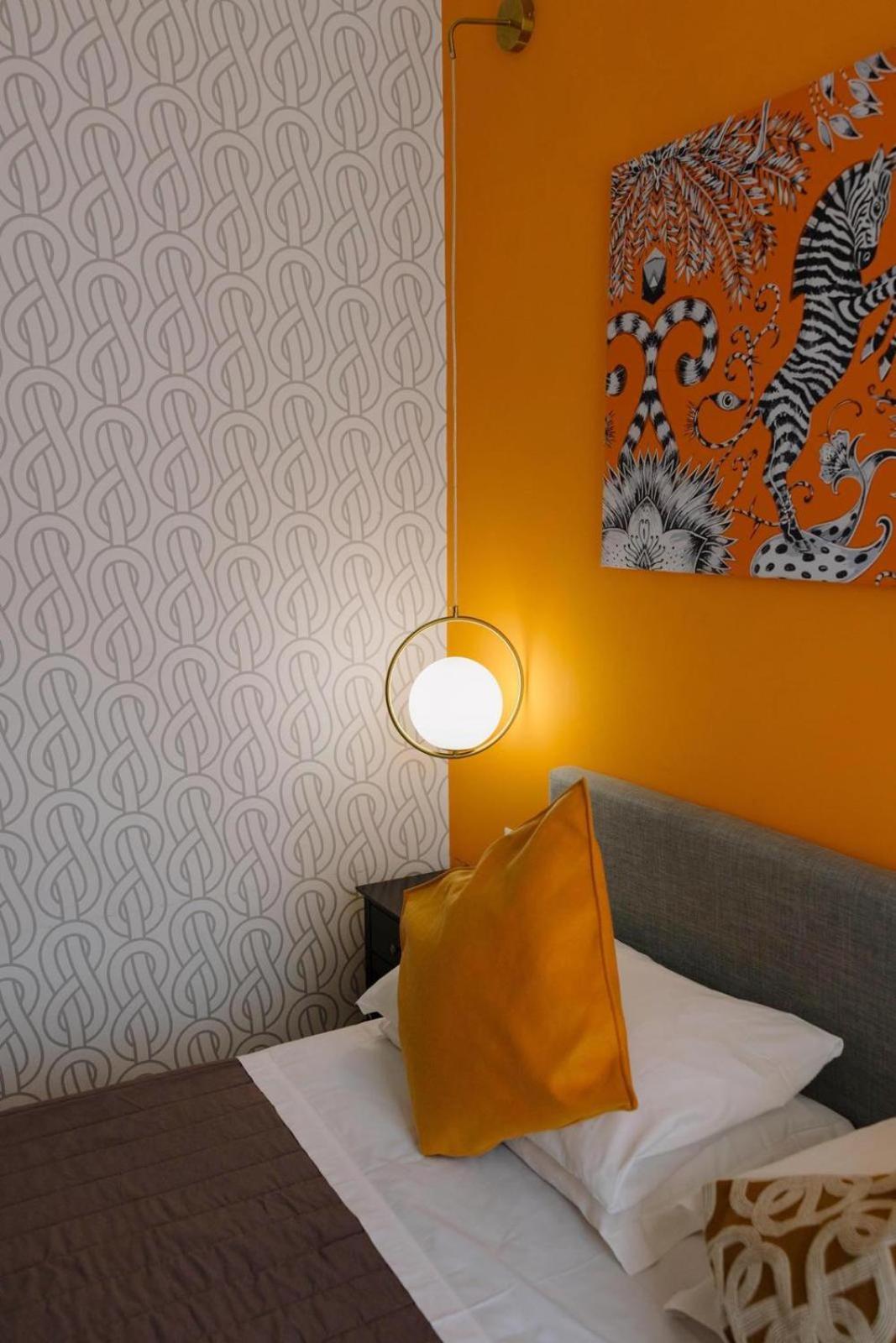 Guest house The B Place Cola Rome