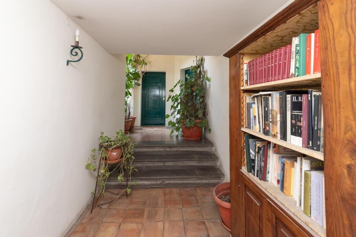 Luxury Heritage Penthouse - Navona Apartment