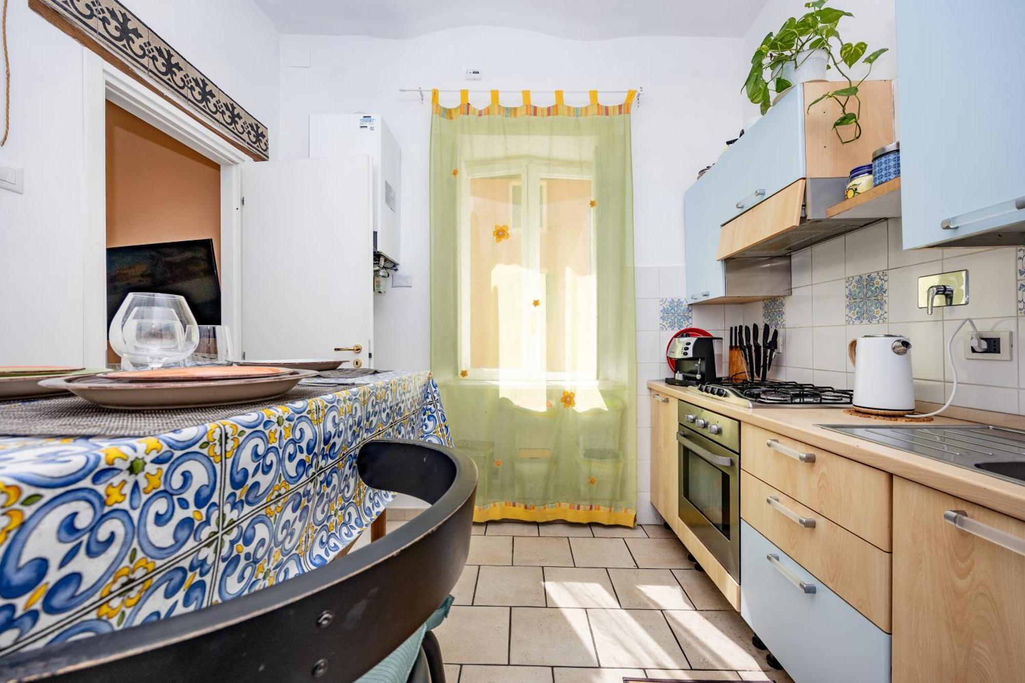 Termini Centeral Station's Home, Near Santa Maria Maggiore