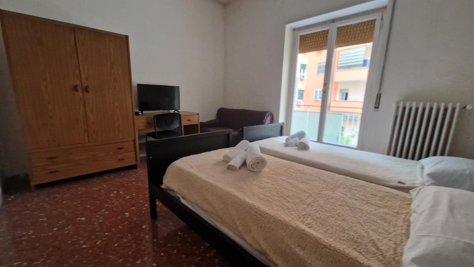 Entire Apartment-casal Bertone-tiburtina Apartment