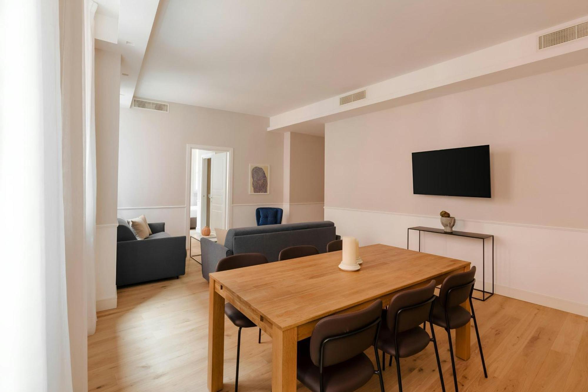 Sonder By Marriott Bonvoy Antinoo Apartments Piazza Del Parlamento Aparthotel