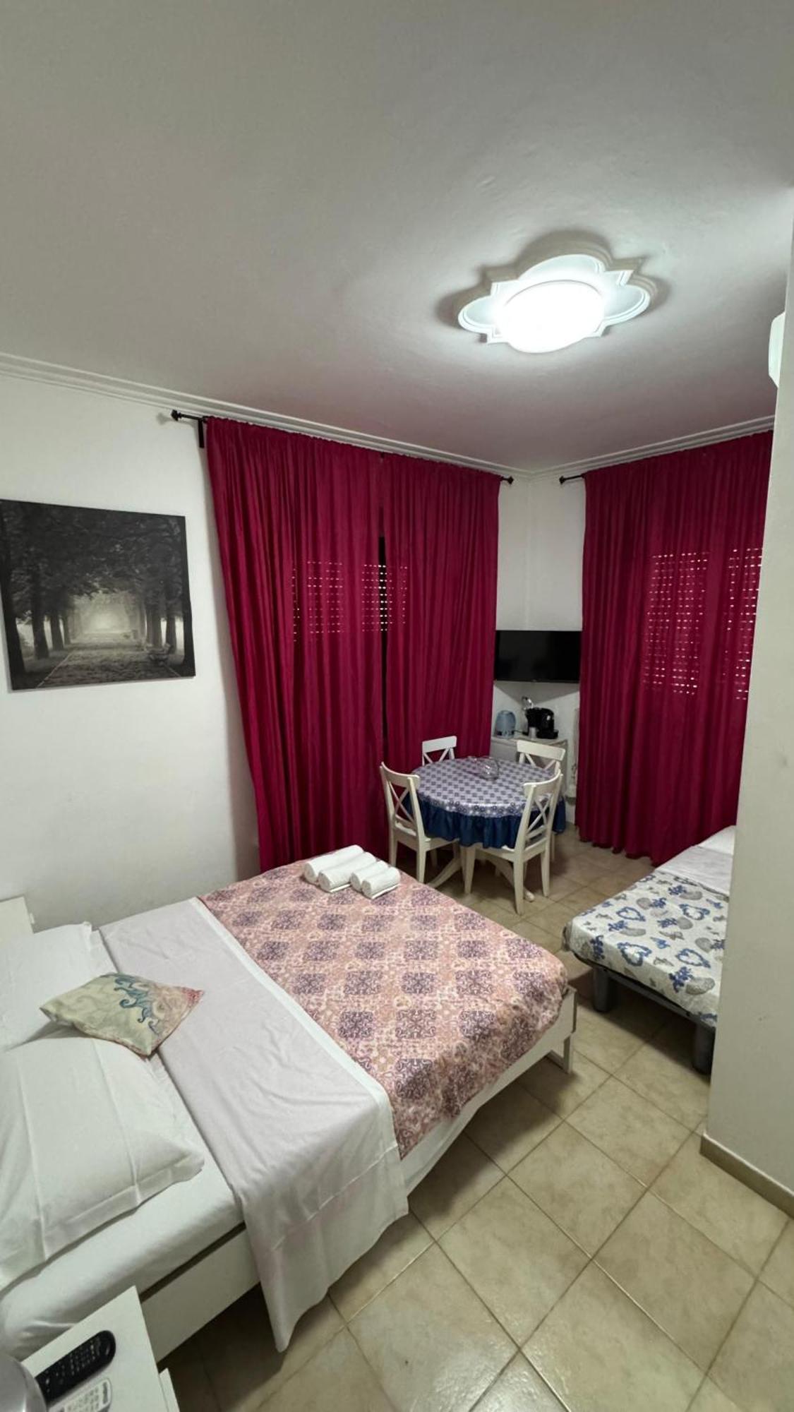 Gateway Guest house 2*
