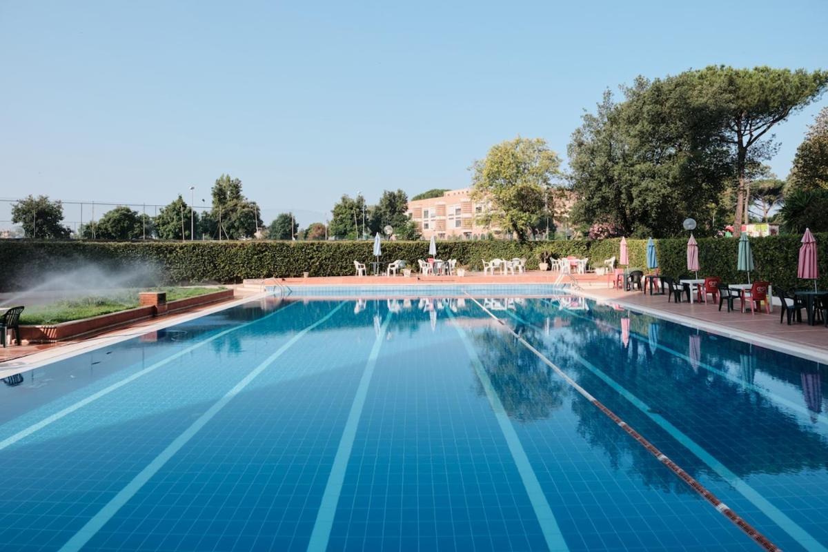 Zona Eur 70 - Giorty Domus Romanae E Piscina Rome
