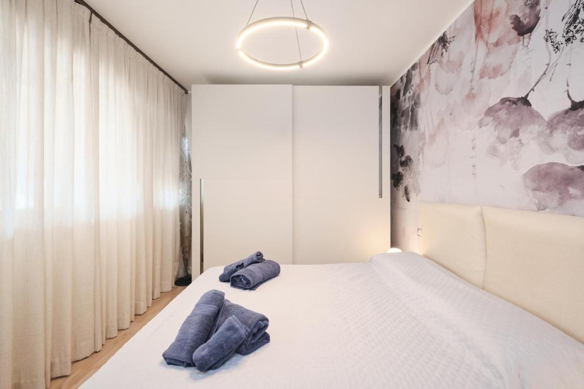 Zona Eur 70 - Giorty Domus Romanae E Piscina Apartment