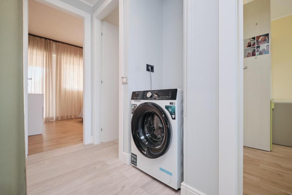 Zona Eur 70 - Giorty Domus Romanae E Piscina Apartment Rome