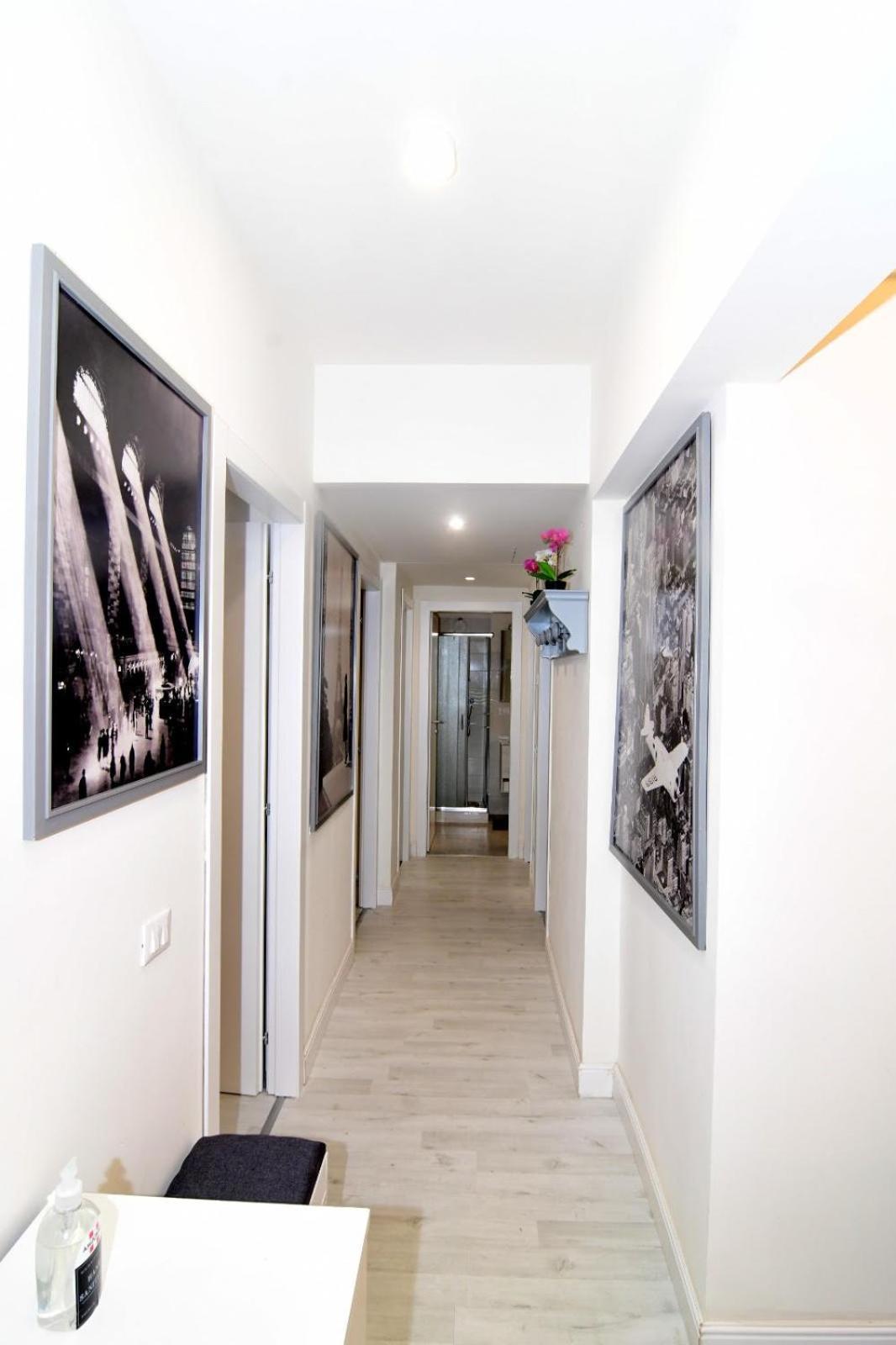 Apartment Metro