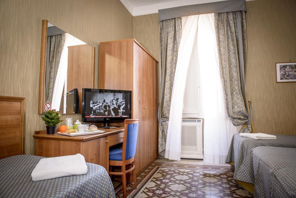 Hotel Emmaus Rome