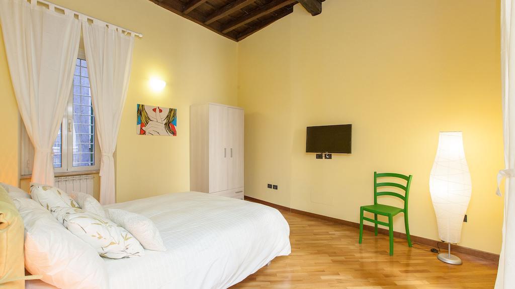Crociferi 2 Apartment Rome
