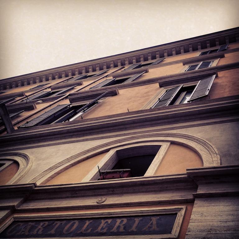 Mynavona Roma