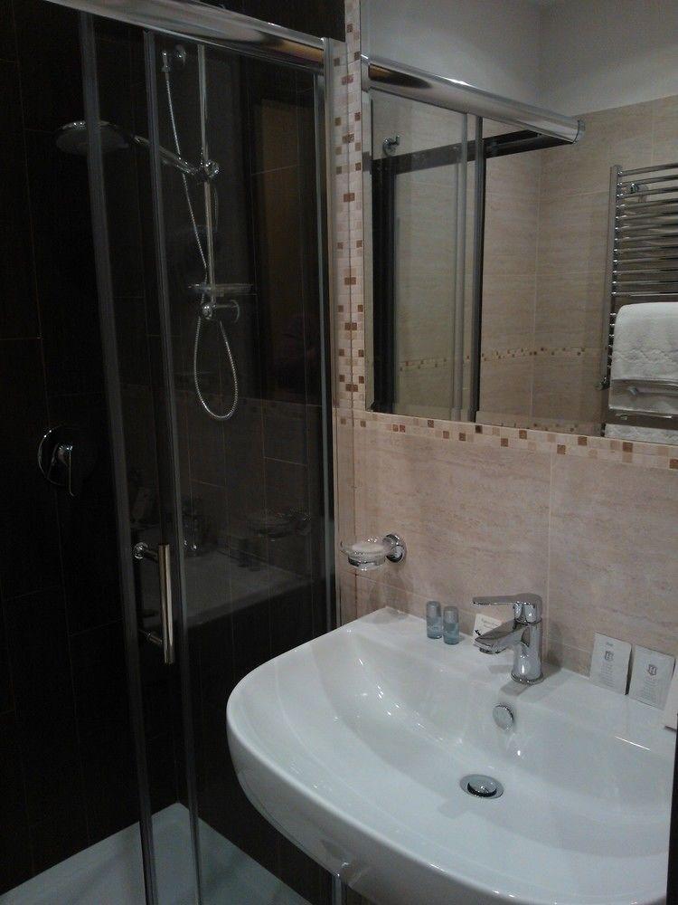 Hotel First Suites Rome