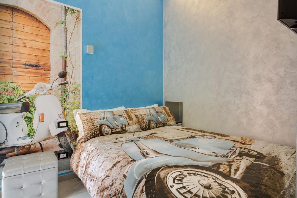 First Suites Rome