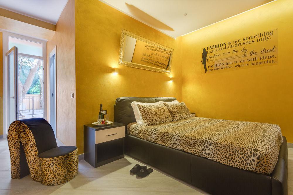 Hotel First Suites 3*