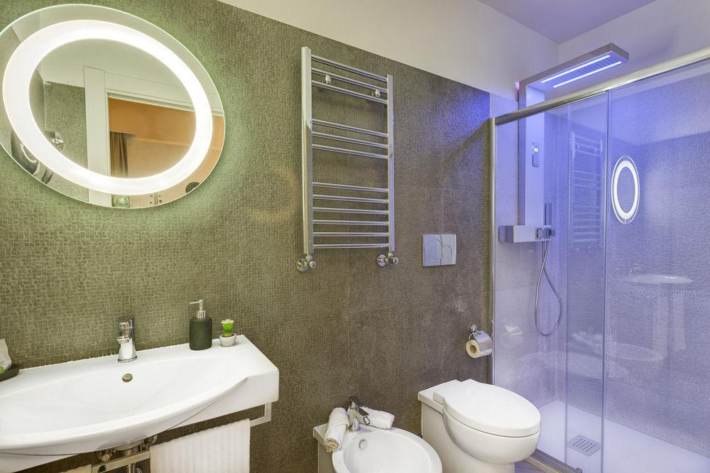 First Suites Rome