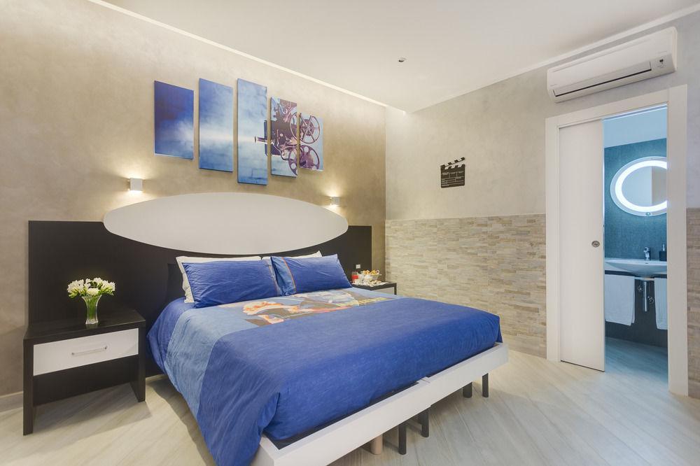 Hotel First Suites