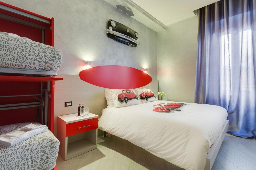 Hotel First Suites 3*
