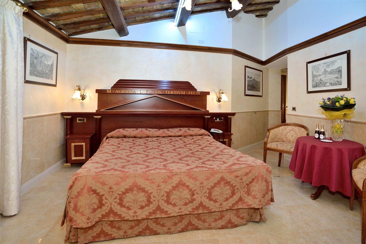 Hotel Pantheon Rome