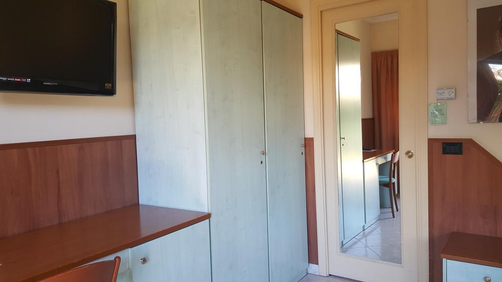 Laurence Hotel 3*