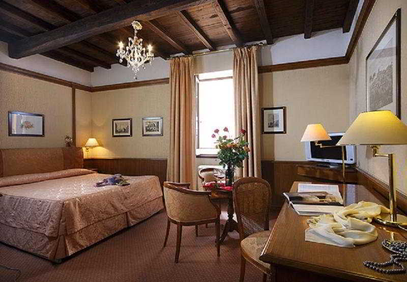 Hotel Pantheon Rome