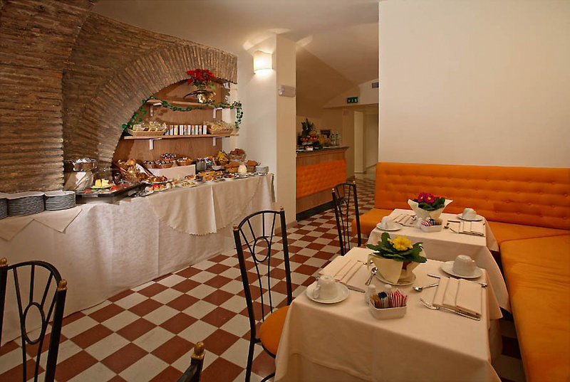 Boutique Trevi 4* Roma