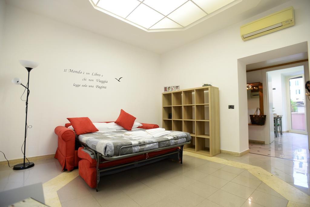 Apartment Casa Andrew Rome