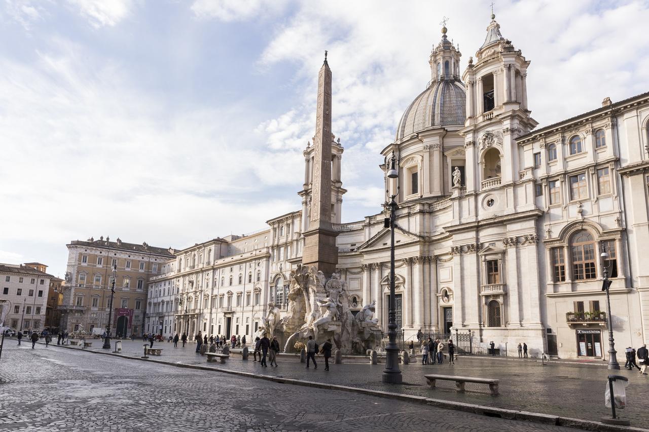 Navona Square Apartment *