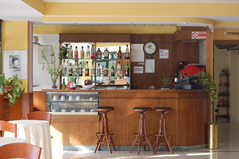 Laurence Hotel