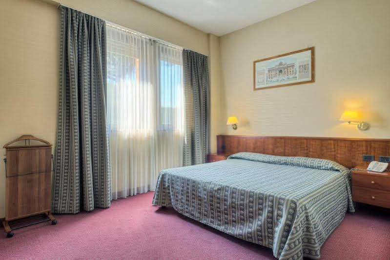 Hotel Petra *