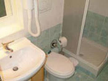 Tourist House Aparthotel Rome