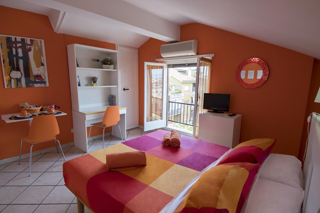 Bed & Breakfast La Voliera Rome