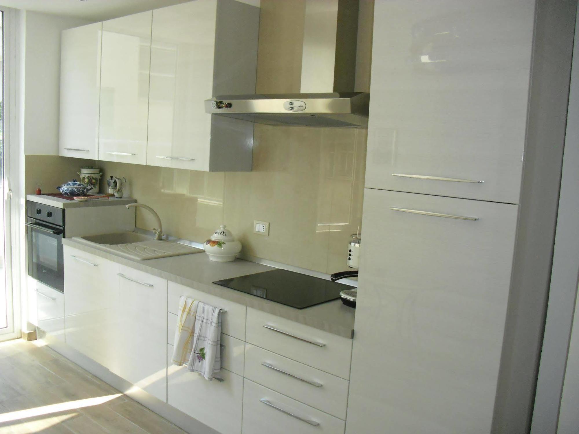 Guest house Luce Di Luna Luxury Suites