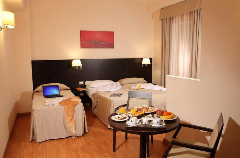 Regal Park Hotel