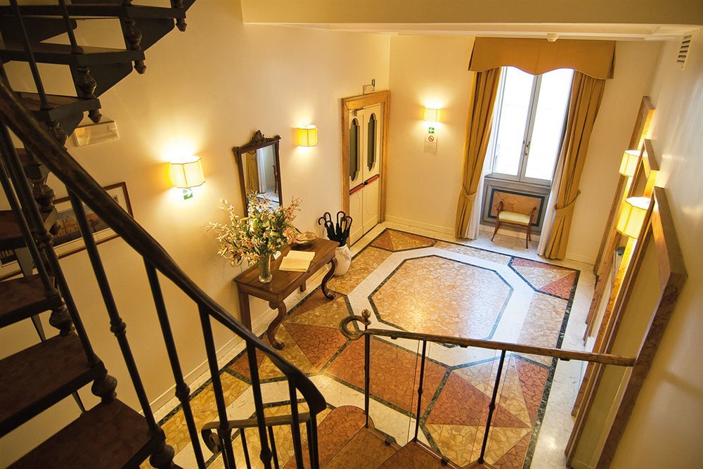 Borghese Contemporary 4* Rome