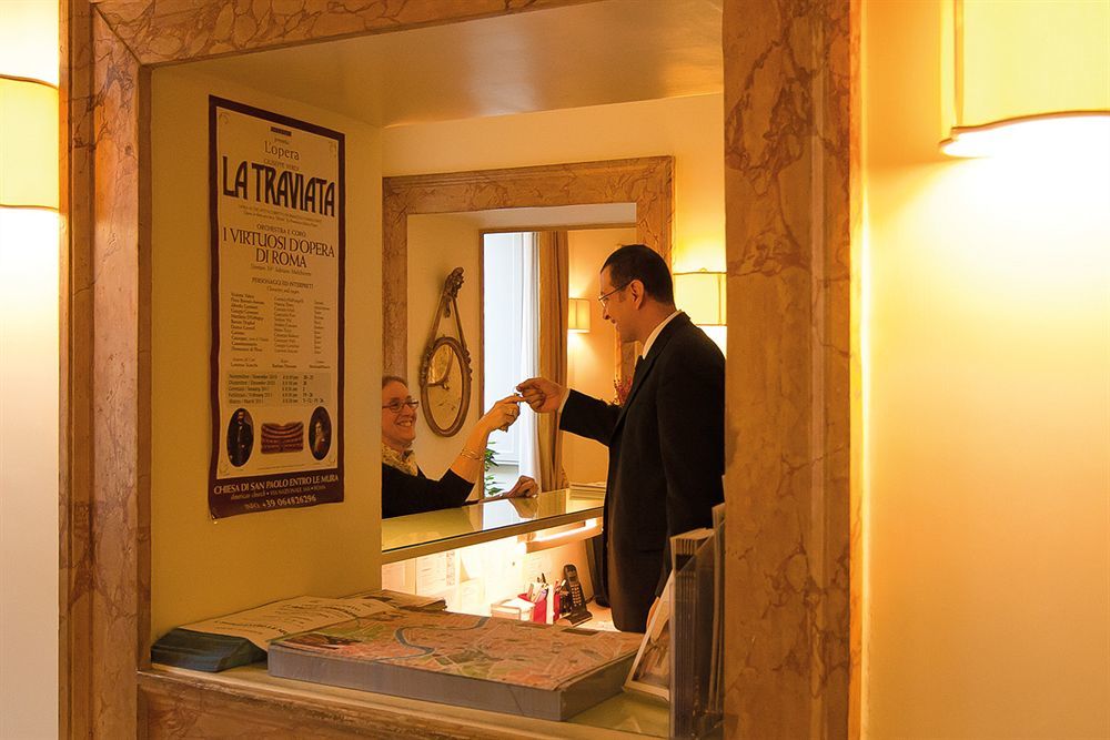Hotel Borghese Contemporary 4*