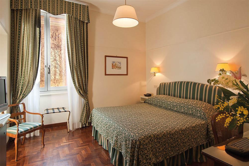 Borghese Contemporary 4* Rome