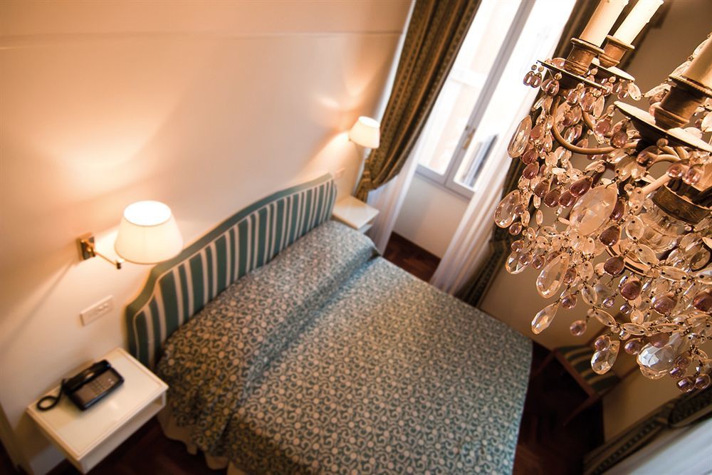 Hotel Borghese Contemporary 4*
