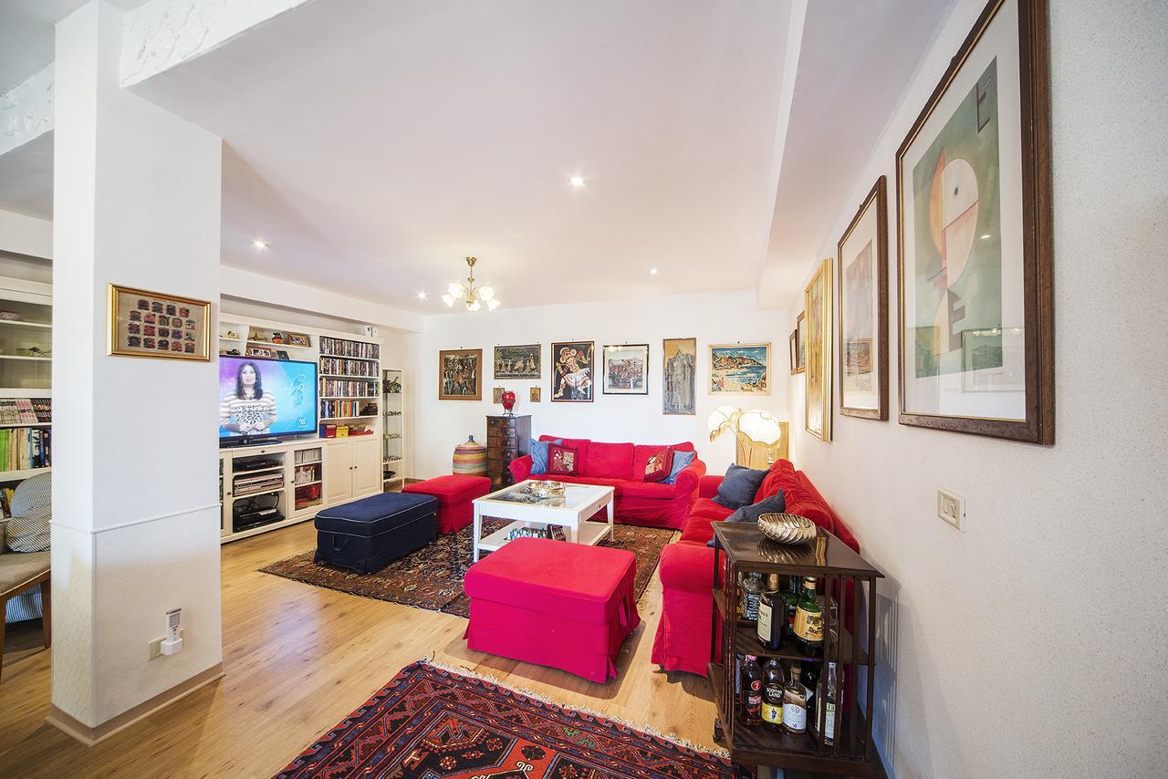 Casale Dell'insugherata Bed & Breakfast 2*