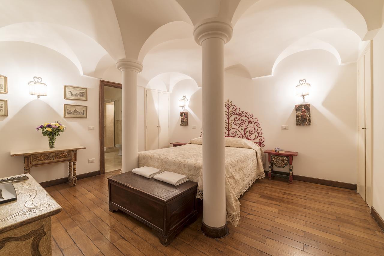 Navona Art Apartment