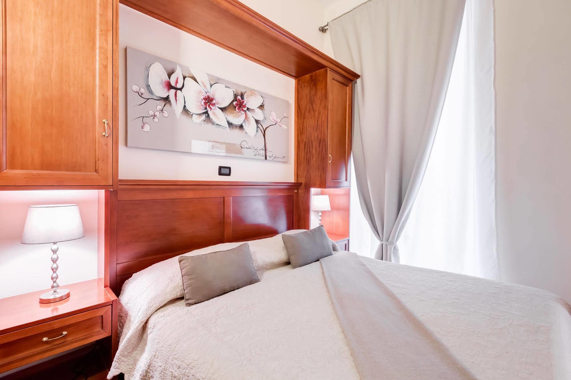 Residenza 2* Rome