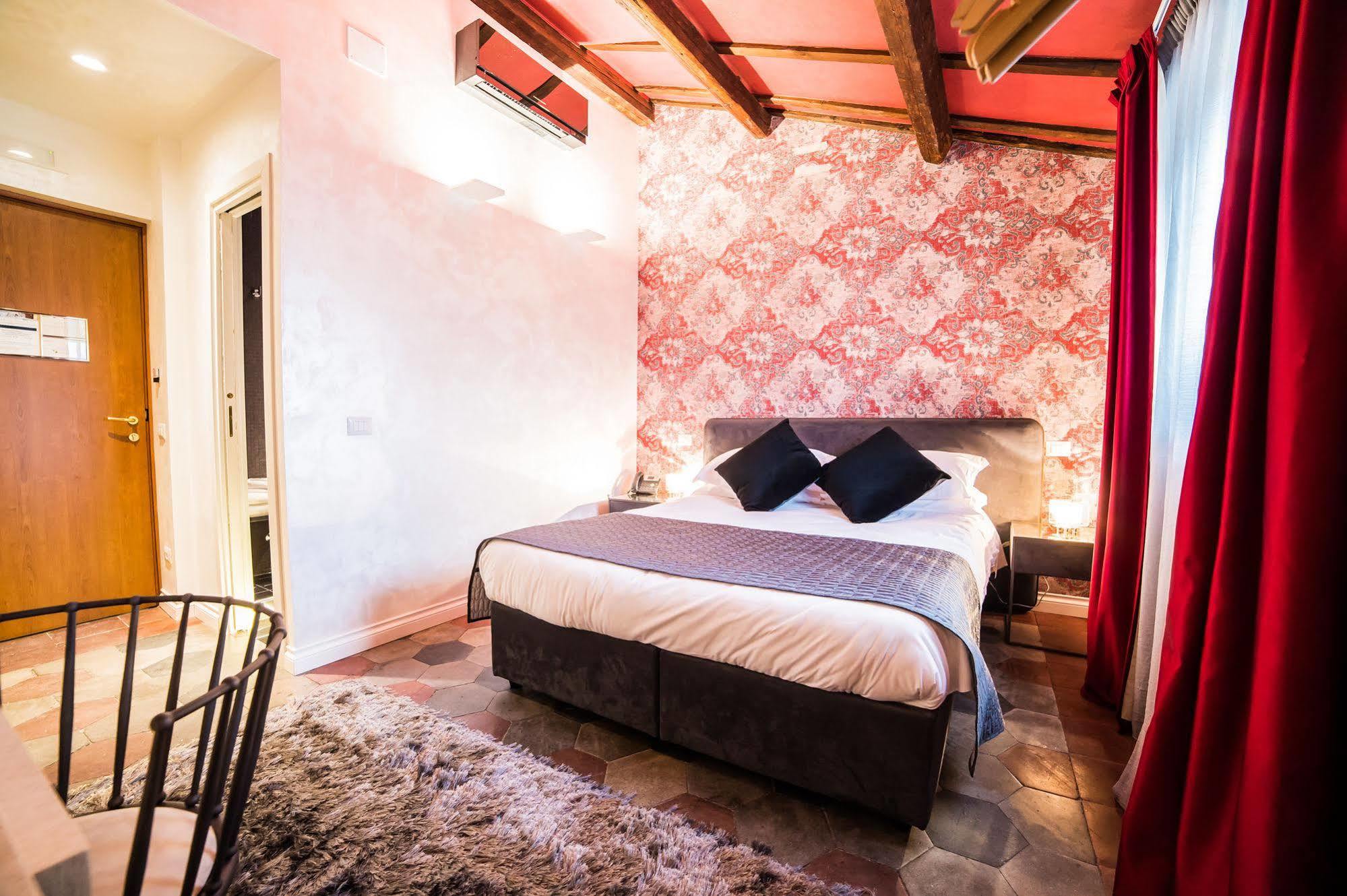 Cola Di Rienzo Luxury Penthouse Hotel