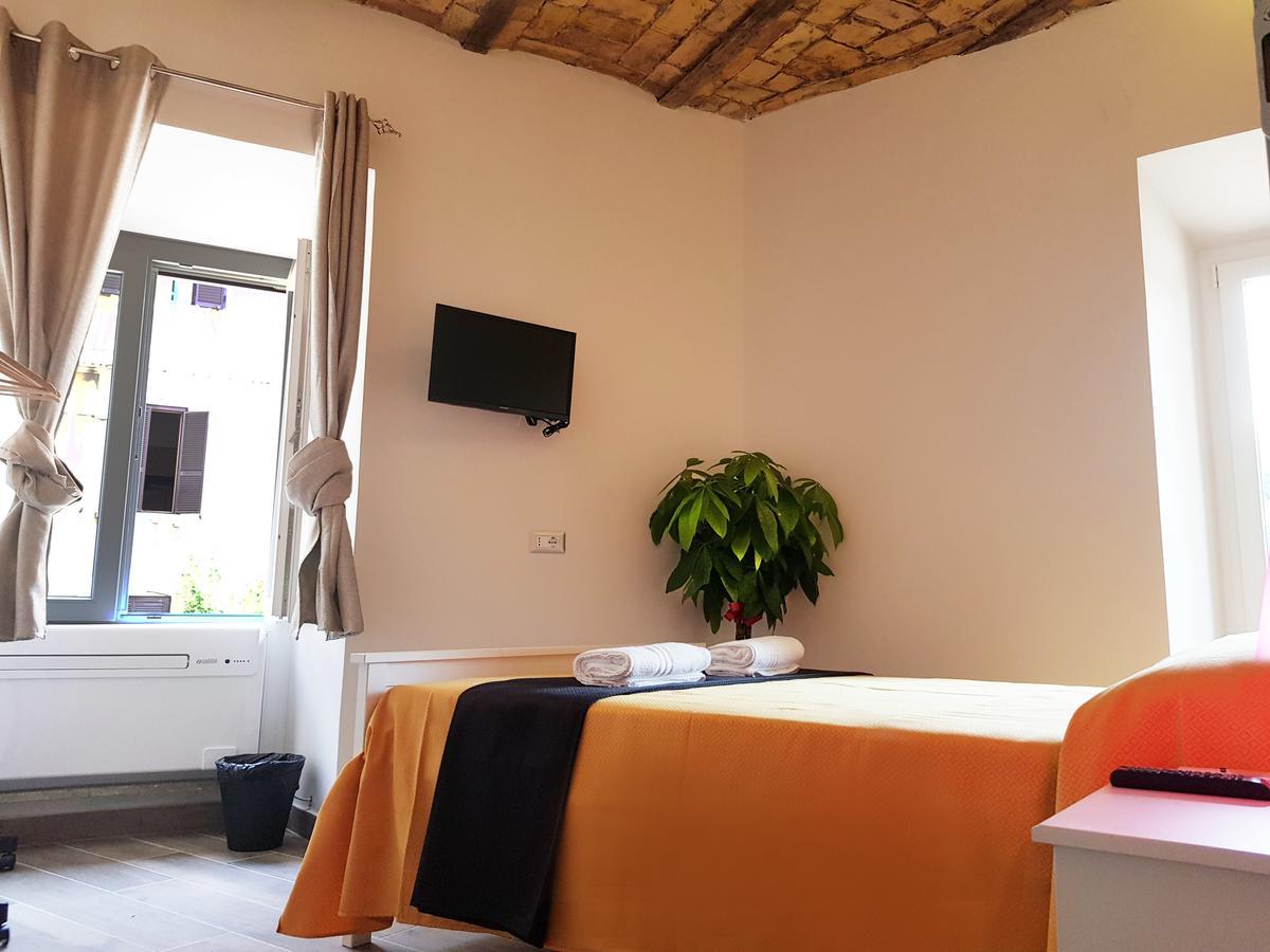 Giulia's Guest house *