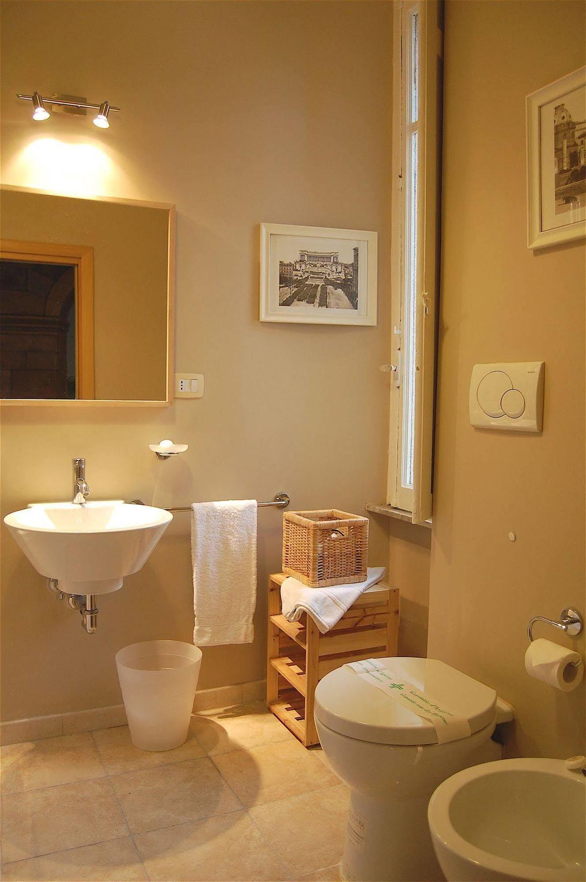 Trastevere 3* Rome
