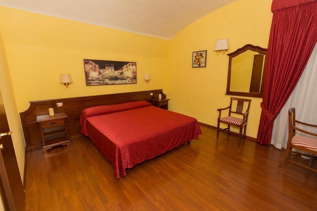 Guest house San Pietro Candia 25 3*